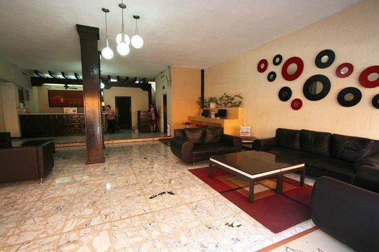 Colon Express Hotel